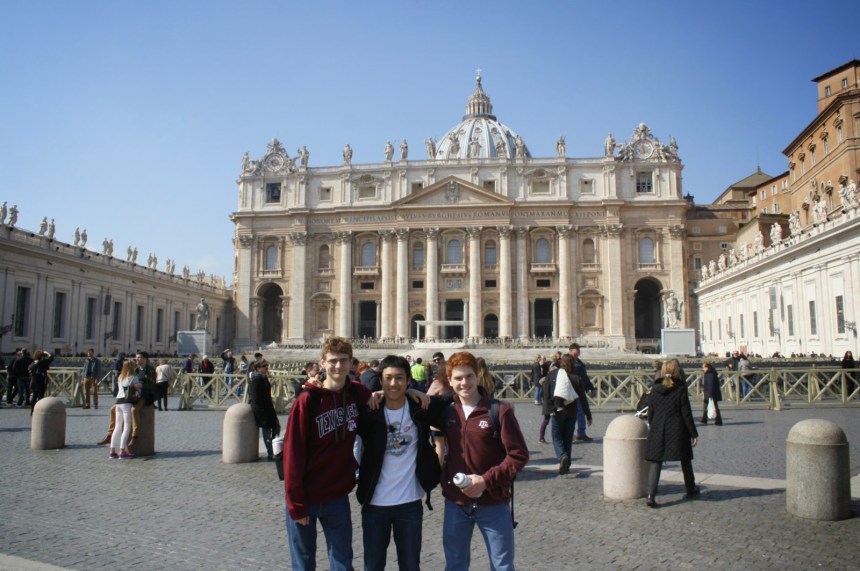 SJ pigrims in Rome. Photo: Brandon Bain 